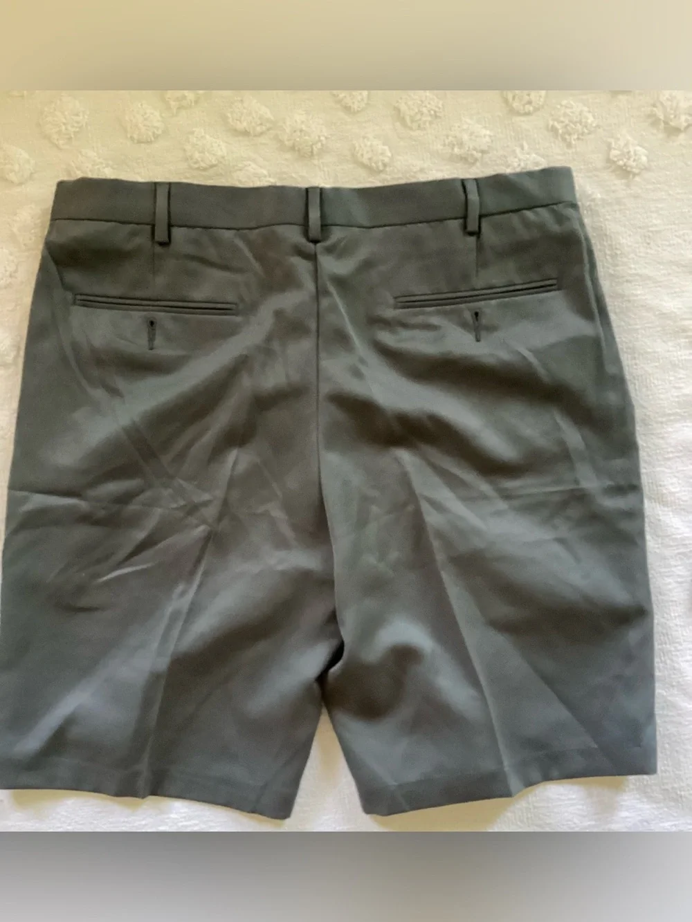 Jos A Banks Leadbetter Golf tailored fit shorts -SZ 36